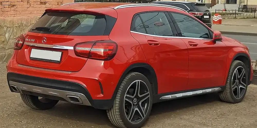 Mercedes-Benz GLA 200 1.3 Advance